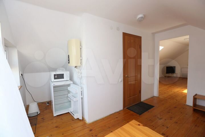 Комната 50 м² в 2-к., 2/2 эт.