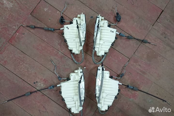 Замок двери с доводчиком и Keyless-go W221