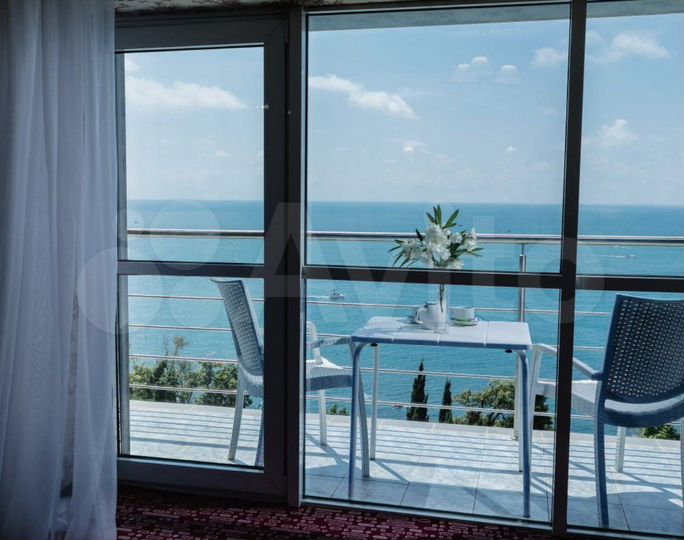 3-к. квартира, 90 м², 3/3 эт.