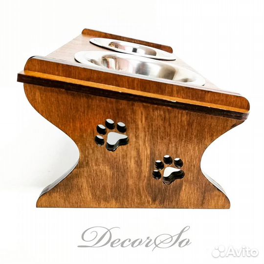 Деревянная подставка под миски