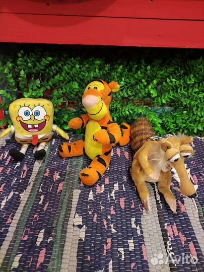Игрушки плюшвые (Слон, губка боб, белка из леднико