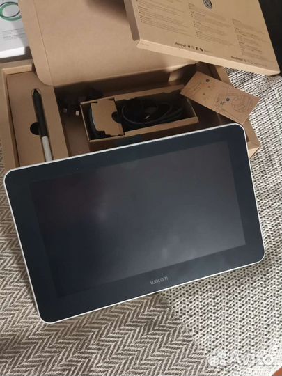 Планшет Wacom one 13.3