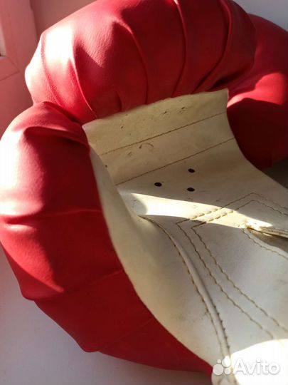 Боксерские перчатки