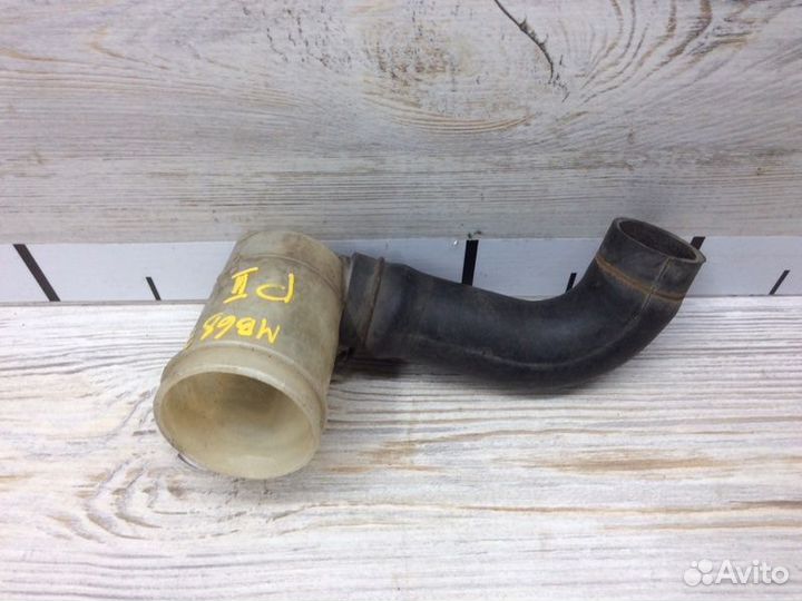 Горловина бачка омывателя Mitsubishi