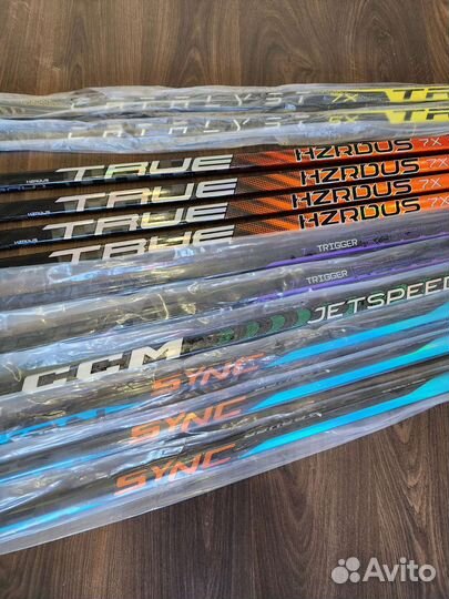 Клюшки хоккейные взрослые