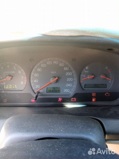 Volvo S40, 2001