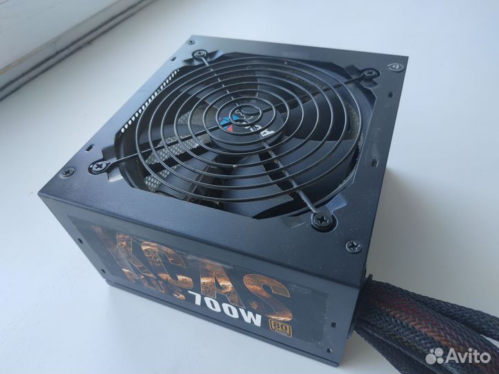 Блок питания Aerocool kcas 700W 80+ Bronze