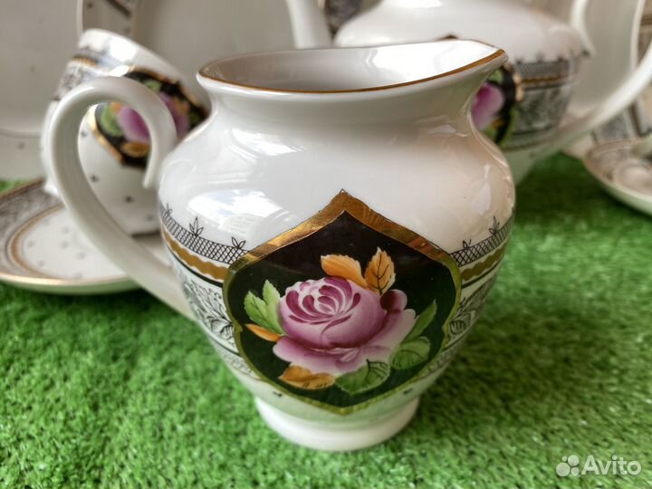 Сервиз Лфз Роза в медальоне Новый СССР