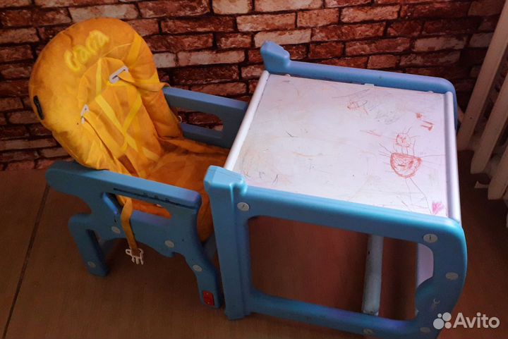 Стульчик для кормления