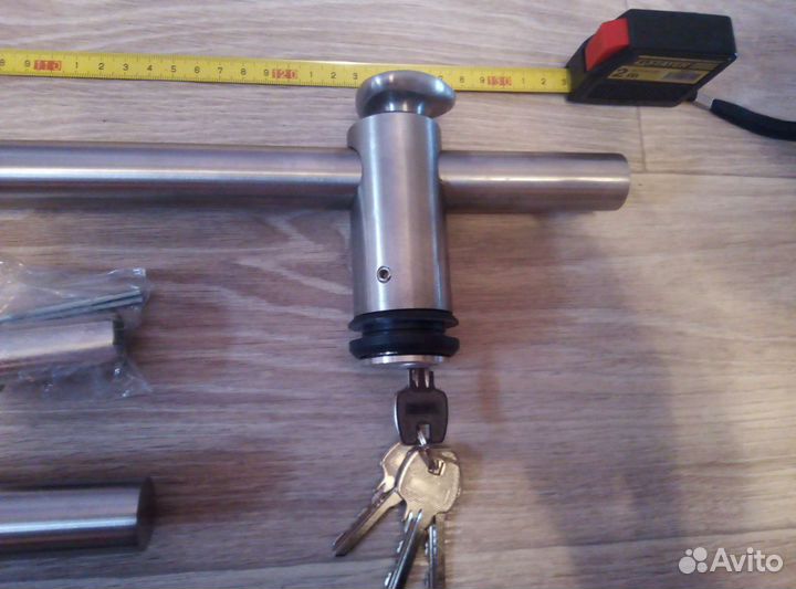 Ручка-рейлинг для стеклянных дверей(новая)