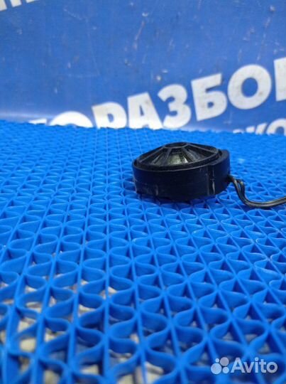 Динамик высокочастотный Audi A6C5 седан AGA 1997