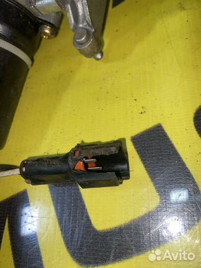 Стеклоподъемник задний левый Kia Spectra