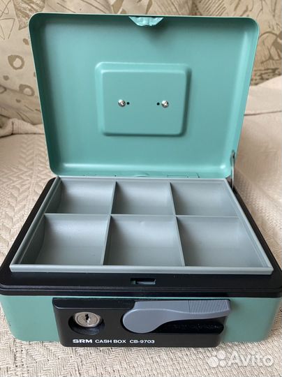 Переносной сейф