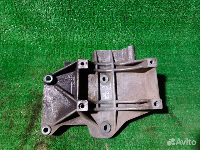 Кронштейн кондиционера Volkswagen Passat B5 (1996—