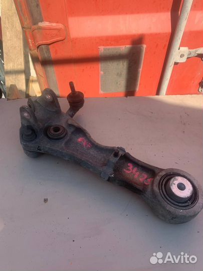 Рычаги передние нижние прямые правые Ягуар XF