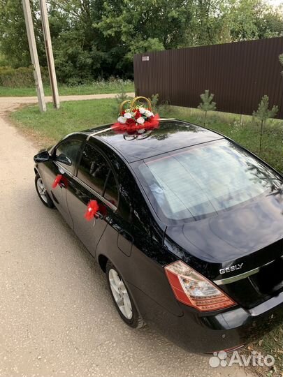 Свадебные украшения на машину