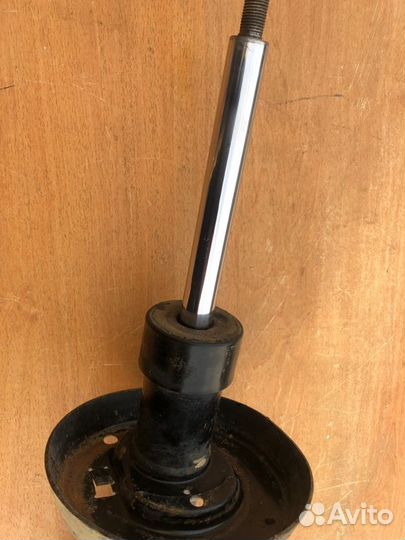 Амортизатор передний левый Opel Vectra B