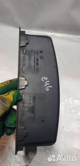 Ниша в торпеде Bmw 3 E46