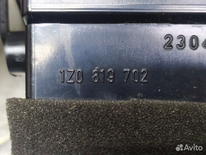 Дефлектор воздушный Skoda Octavia (A5 1Z)