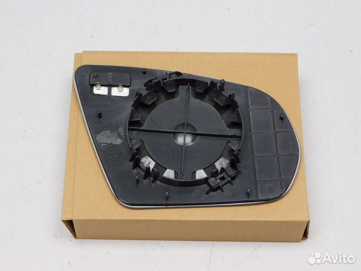 Стекло зеркала левого Mercedes-Benz E W213 (97493)