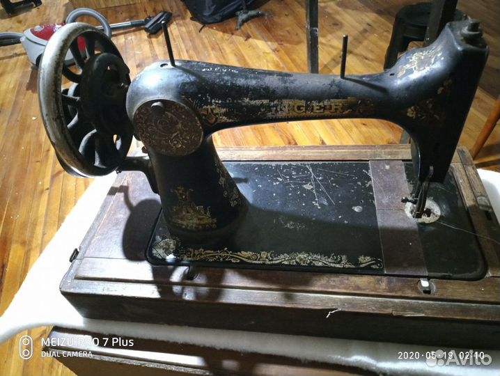 Швейная машинка