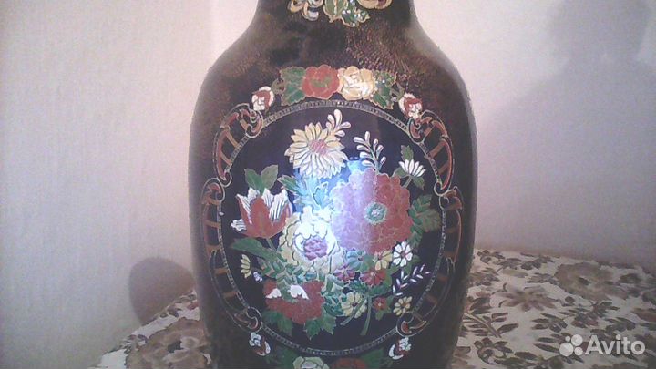 Продаю вазу эксклюзивную-винтаж