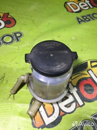 Бачок гур Geely Mk