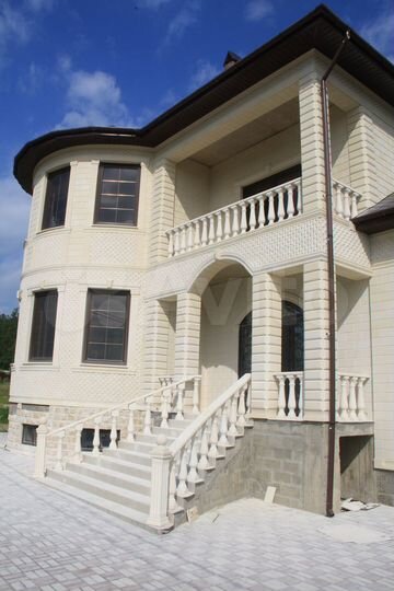 Дом 497,3 м² на участке 20 сот.