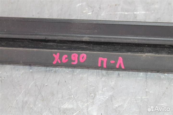 Молдинг двери передней левой Volvo XC90 2014-2019