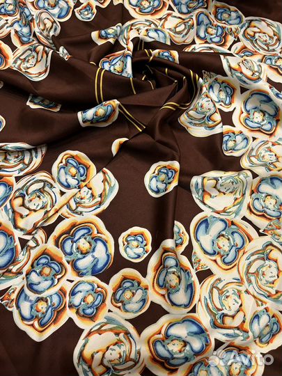 Шелковый платок шаль Chanel коричневый