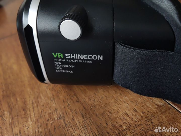 VR Shinecon для смартфона + джойстик