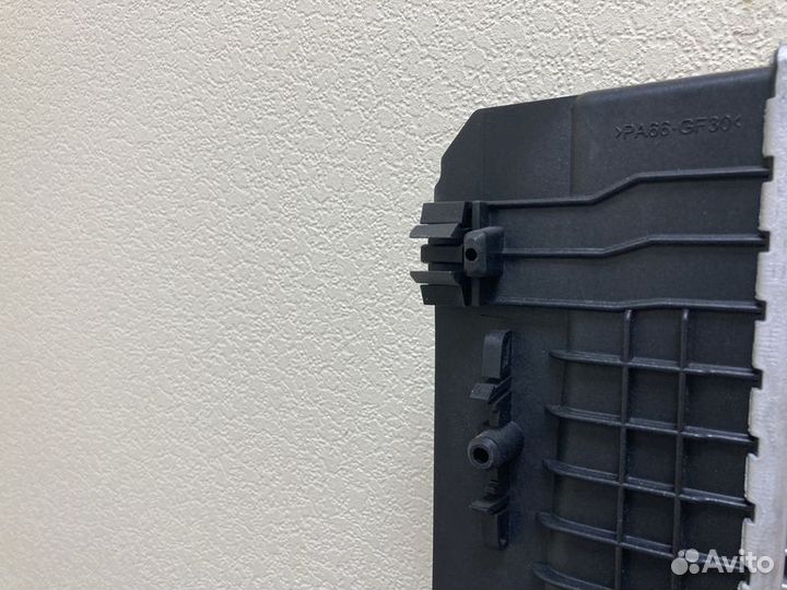 Радиатор охлаждения Мерседес Виано W639 03- АКПП