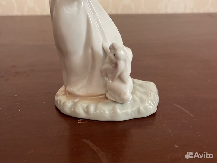 Статуэтка фея