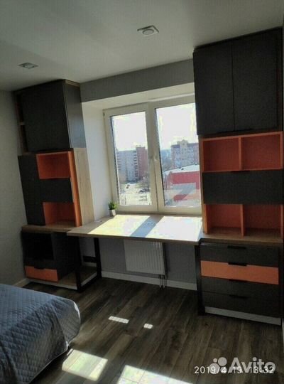 Рабочая зона у окна