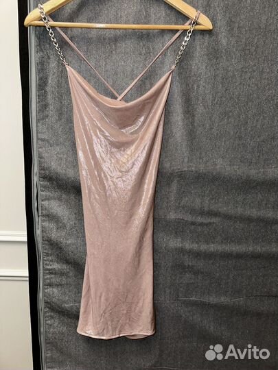 Вечернее платье мини розовое