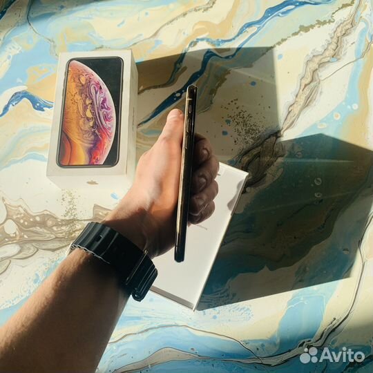 iPhone Xs, 64 ГБ