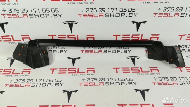 Уплотнитель стекла внутренний двери Tesla Model 3