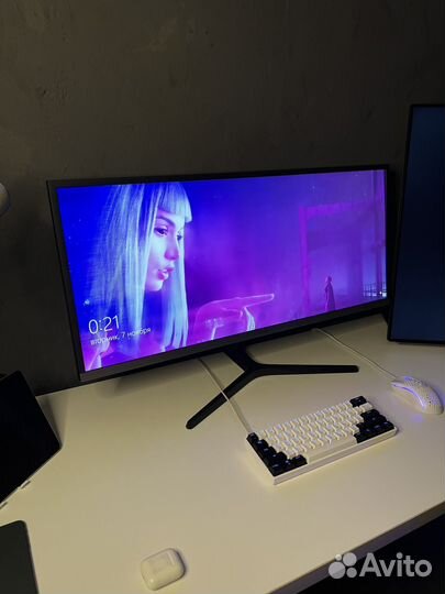 Монитор Samsung 34 дюйма