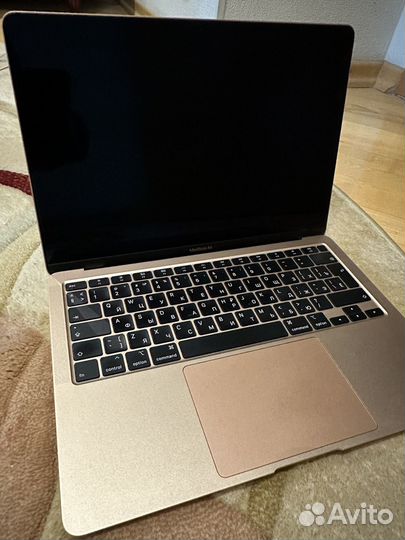 Apple MacBook air 13 2020 13-inch 8gb