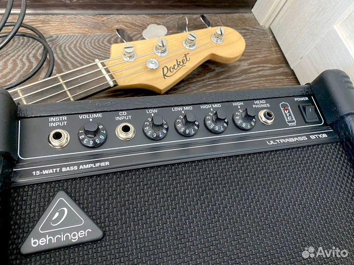 Бас гитара с комбиком комплект