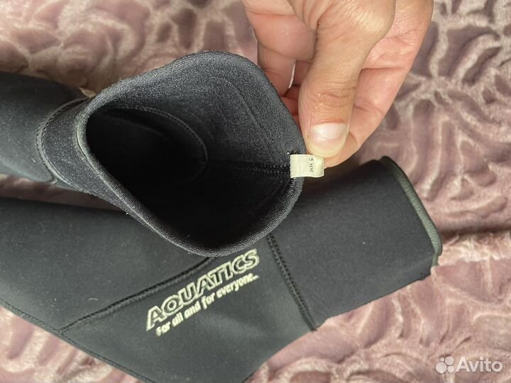 Гидрокостюм, ласты