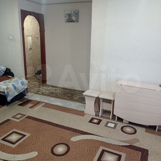 2-к. квартира, 43 м², 3/5 эт.