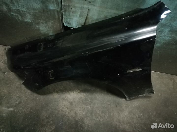 Крыло переднее левое лексус LS 460 600