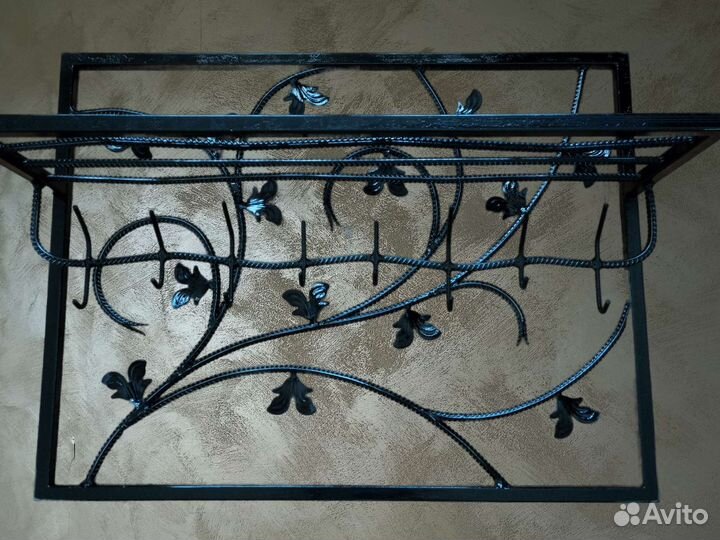 Вешалка настенная