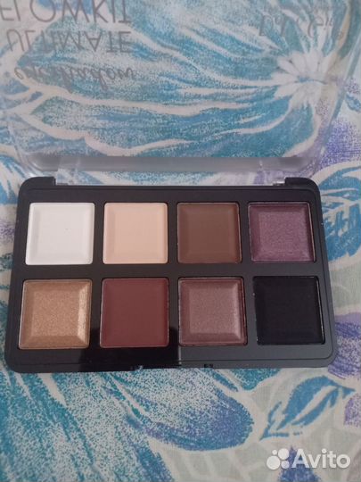 Тени для век