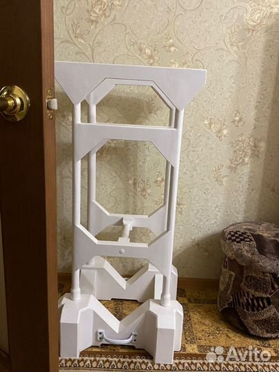 Вешалка для одежды напольная деревянная