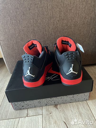 Nike Air Jordan 4 “Red Thunder”