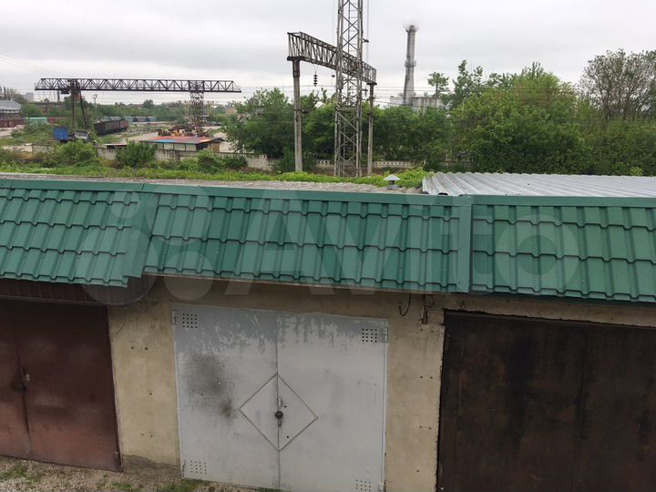 Гараж, > 30 м²