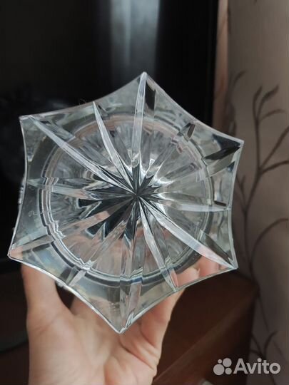 Хрустальная ваза