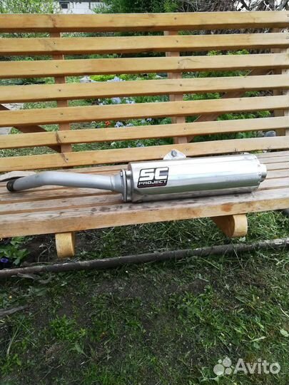 Глушитель левый на сузуки джиксер 1100